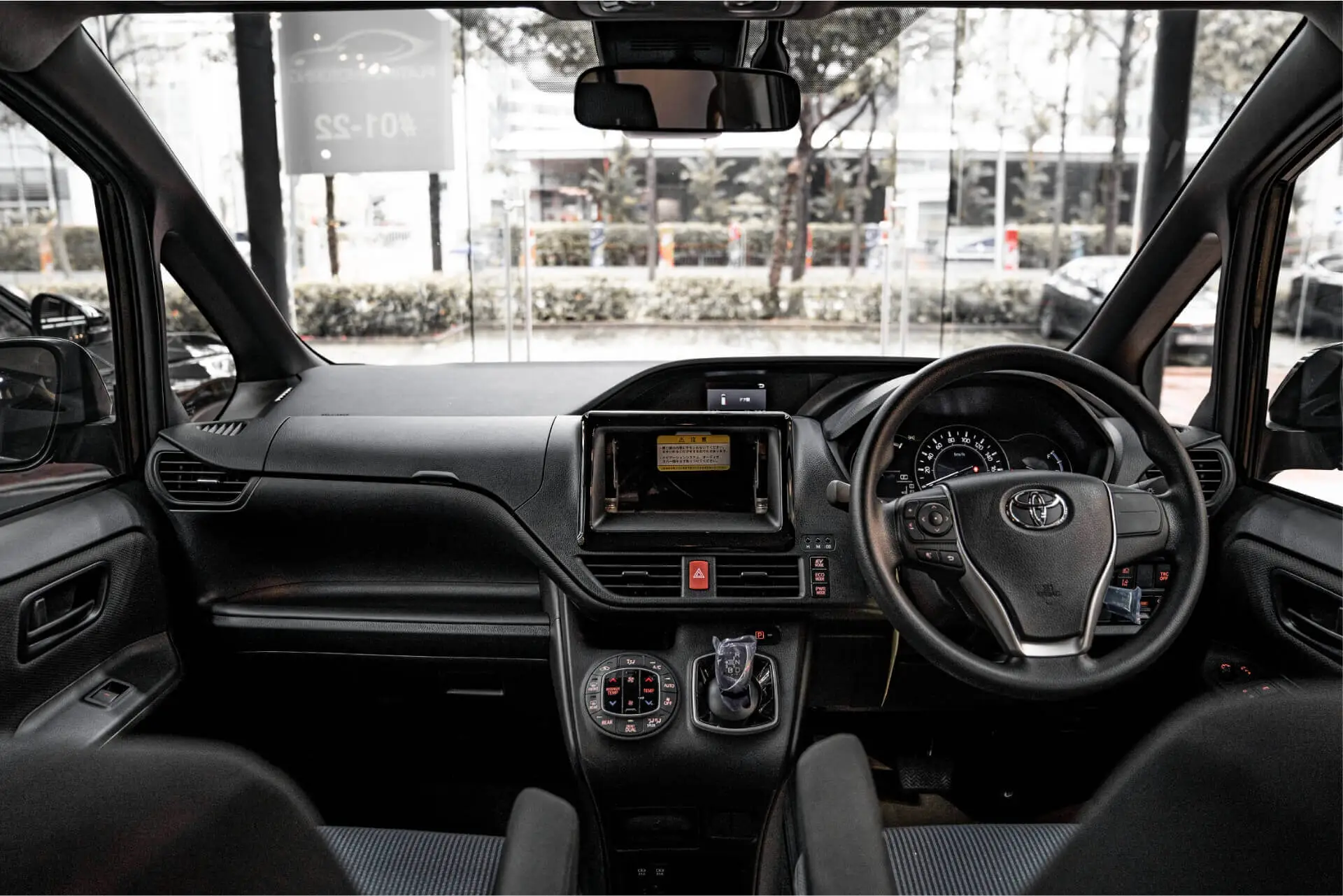 Toyota Noah0