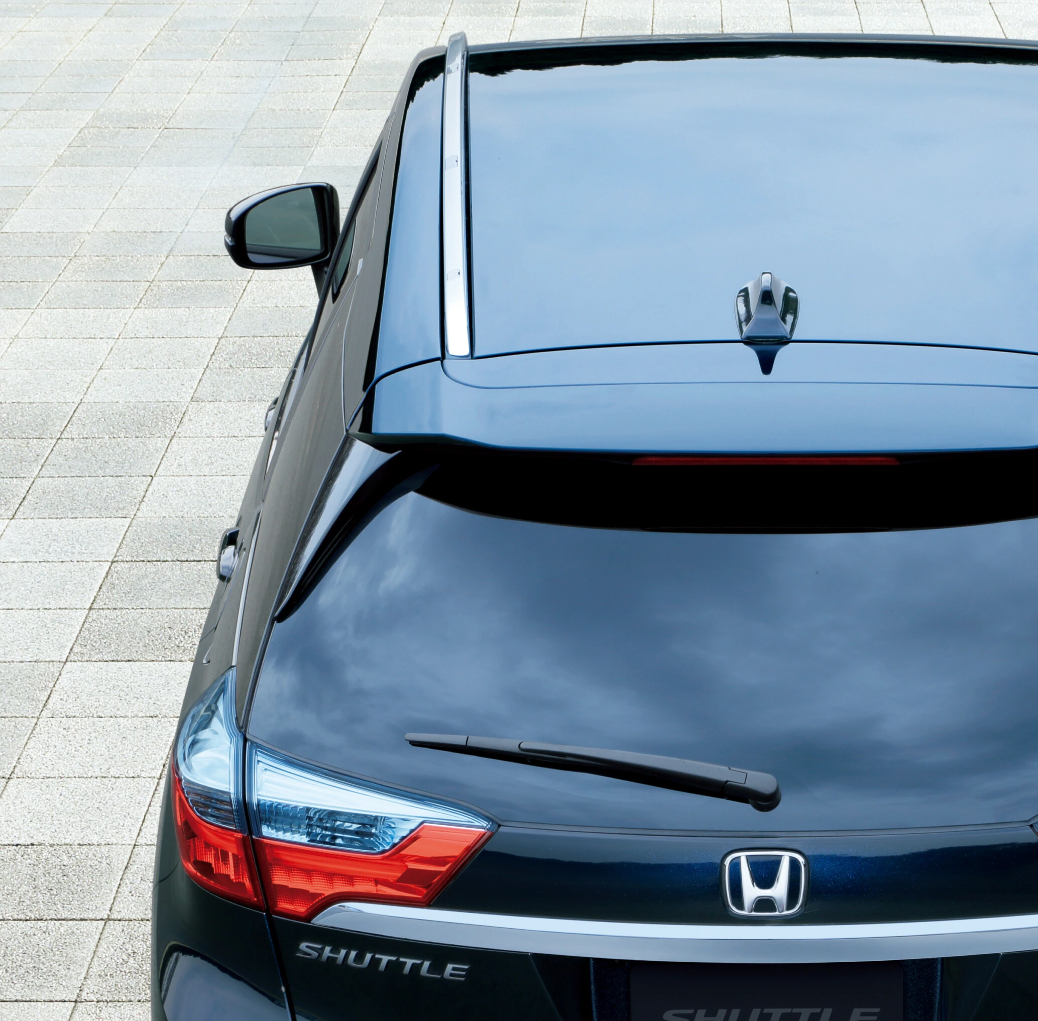 Honda Shuttle Hybrid1